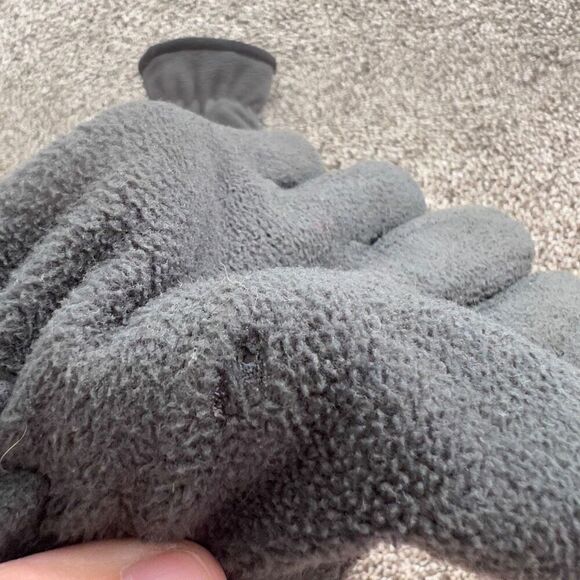 Youth Nike gray fleece gloves - Picture 3 of 6